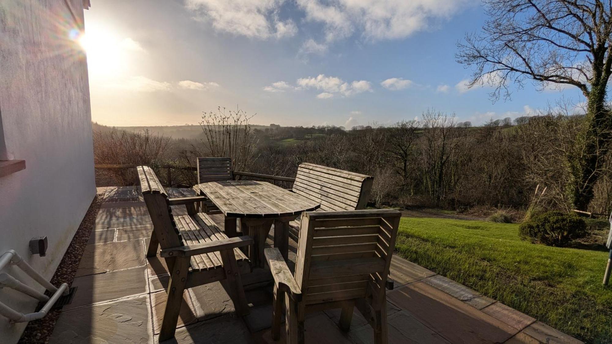Farthings Hook Mill Holiday Cottage Henrys Moat Exterior photo